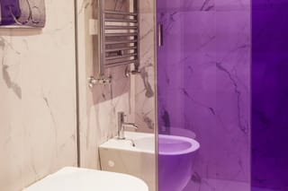 Dettaglio bagno camera superior