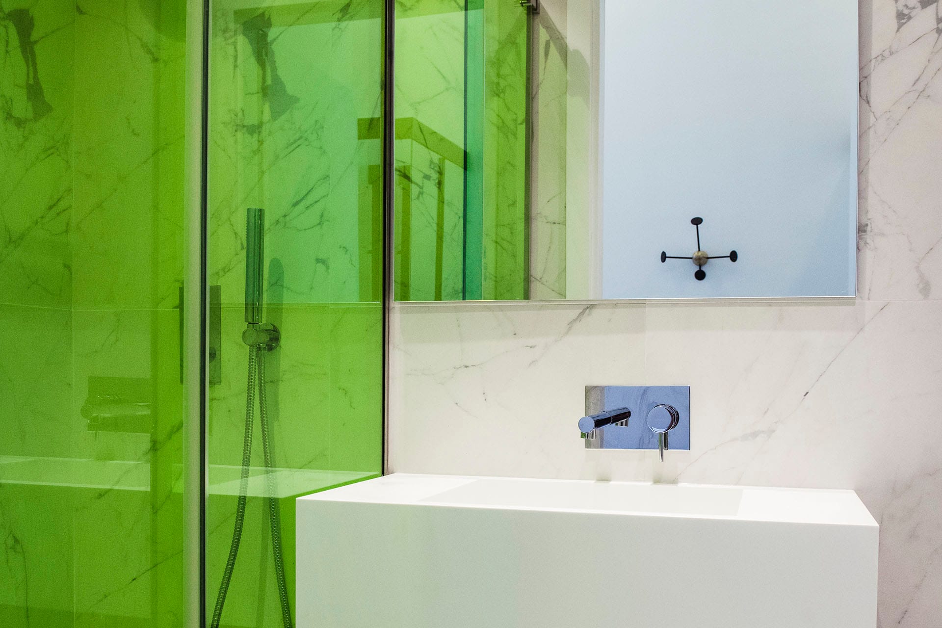 Détail de la salle de bain dans la chambre simple Supérieure